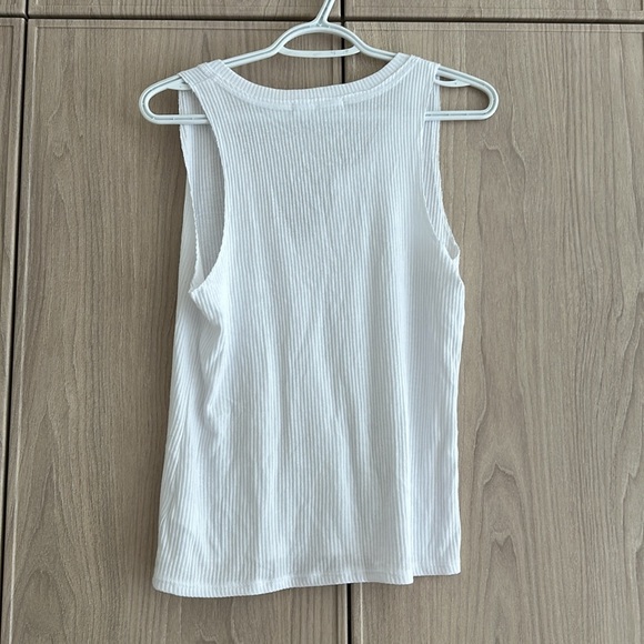 Project Social T Notch Tank - Picture 4 of 7